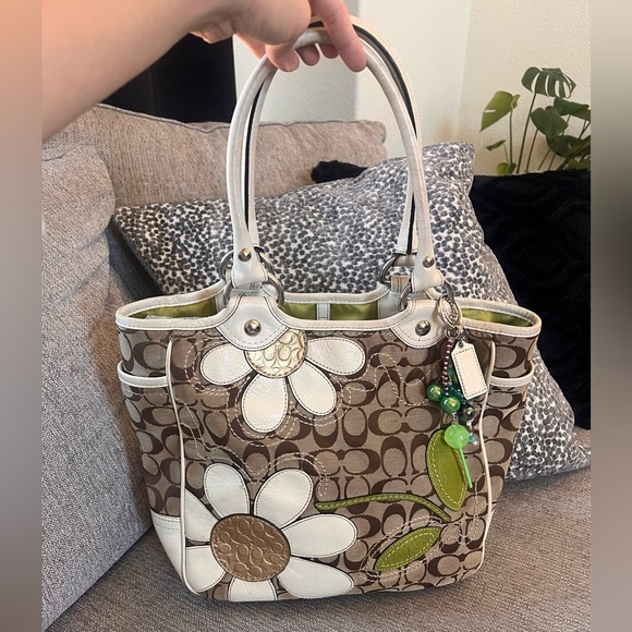 Coach Vintage Y2k Limited Edition Signature Bleecker Daisy Tote Bag - Picture 1 of 11